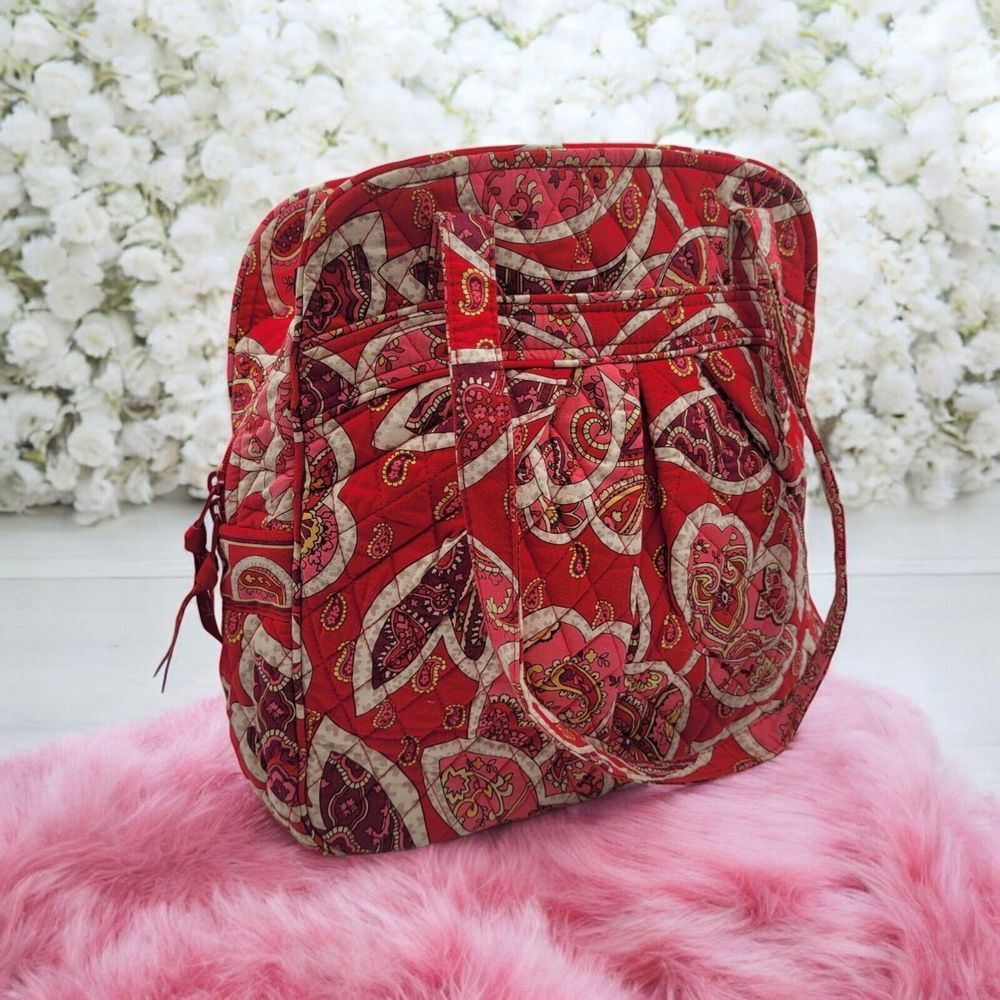 Vera Bradley Rosy Posies Sweet Pleat Tote‎ Retired Pattern